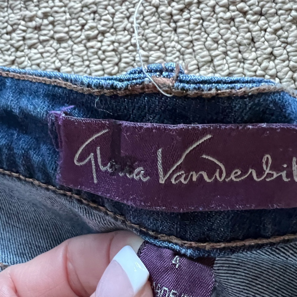Gloria Vanderbilt Dark Indigo Blue Jeans with Purple Label